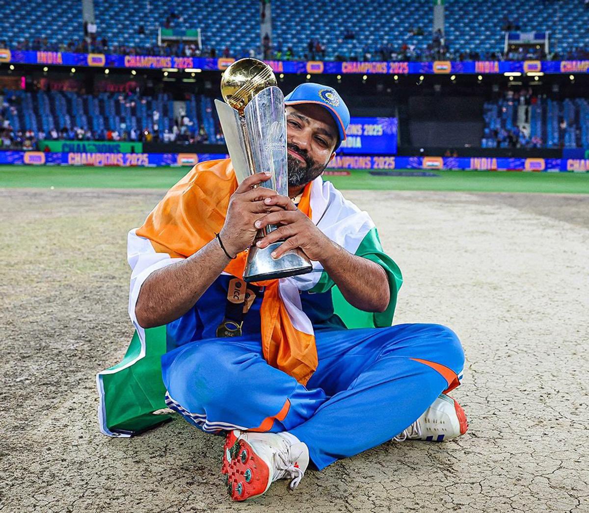 rushiii_12's tweet photo. Varun Chakravarthy said "I didn’t expect to be in the Champions Trophy squad but thanks to Rohit bhai and coaching staffs" https://t.co/UNhmmi2p4Y