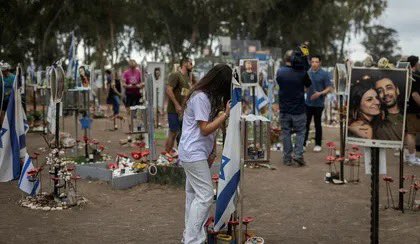 DanburyInst's tweet image. Today marks two years since Hamas’ horrific and evil attack on innocent Israelis. 

Please join us in praying for Israel and especially the twenty people held hostage for two years and expected to still be alive. 

#October7 #BringThemHome #NeverAgain #Israel