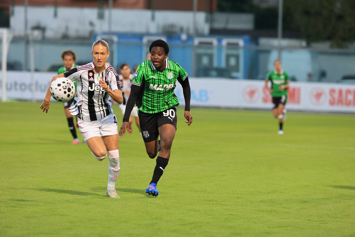 eto_naomi's tweet photo. L’apprentissage continue @SassuoloUS ☝🏿 https://t.co/m2uVRsZpUo