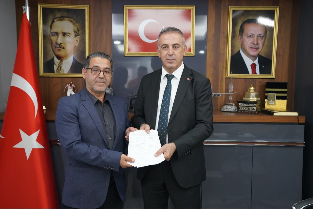 📌 Tantavi Mahalle Başkanımız Candemir Algan ve yönetimi,
📌 Atatürk Mahalle Başkanımız Hüseyin Okutan ve Yönetimi,
📌 Aşağı Dudullu Mahalle Başkanımız Hamza Okur, mahallerimizde yapmış oldukları yeni üye çalışmalarının formlarını📍İlçe Başkanlığımızda bizlere teslim ettiler.