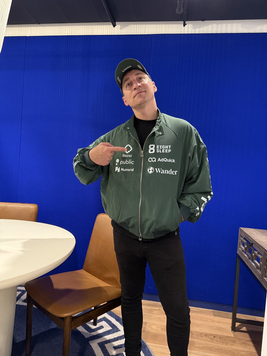 Chris Gadek tweet media