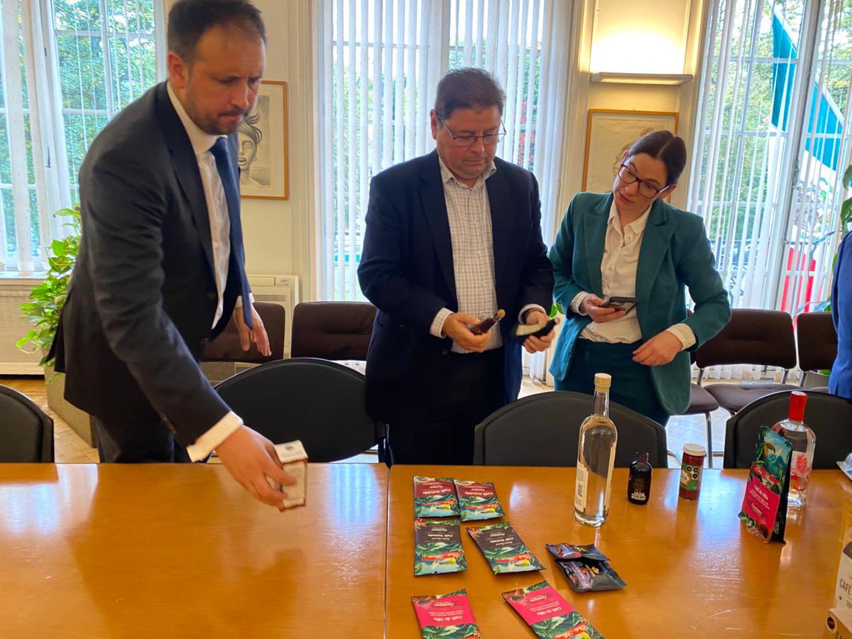 MexChamEU tweet media