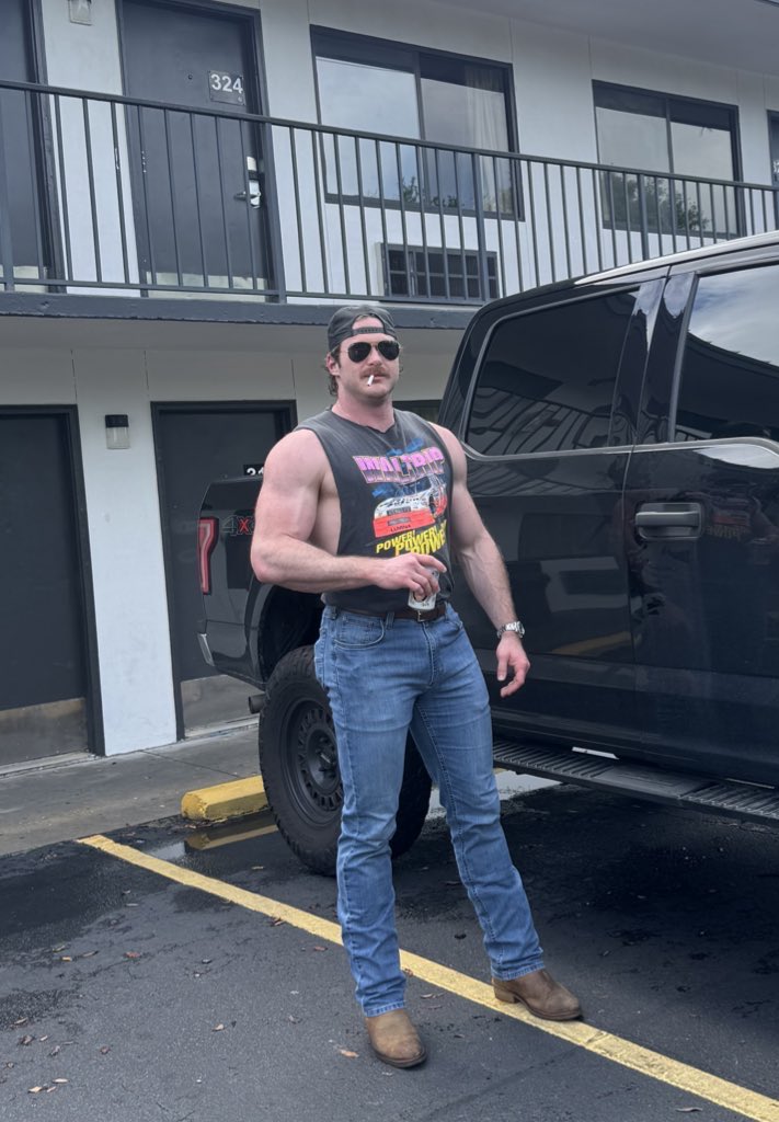 Sink Piss tweet media