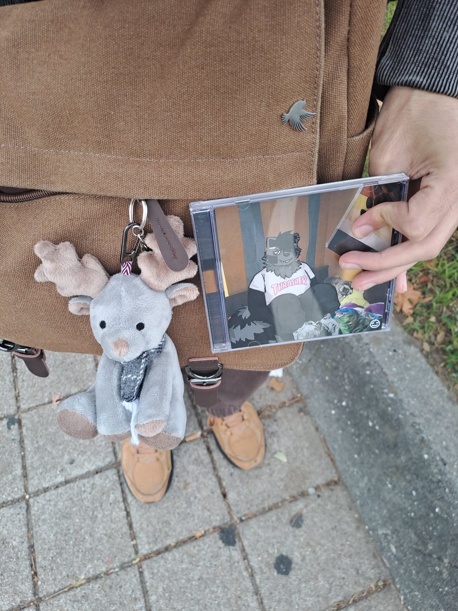 deer_in_hdlghts's tweet image. Dih x @noelleallowed