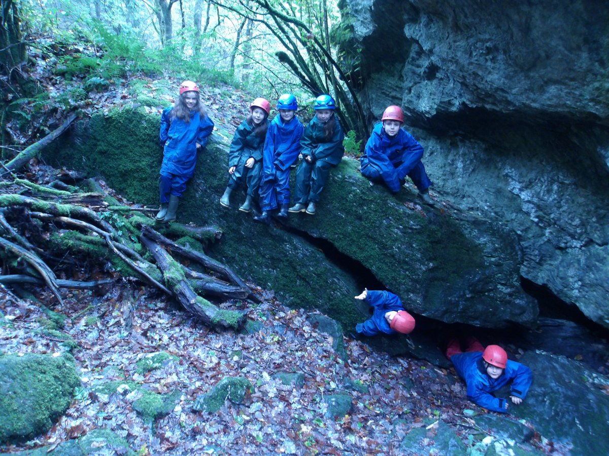 BlairvadachMr_T's tweet image. Scrambleering and gorge walking today @StMirinsPS  @BlairvadachOEC  

Fun, adventure, making memories!
🪨🕳️😆🌊💦🍂🤣

#StMirinsBV25