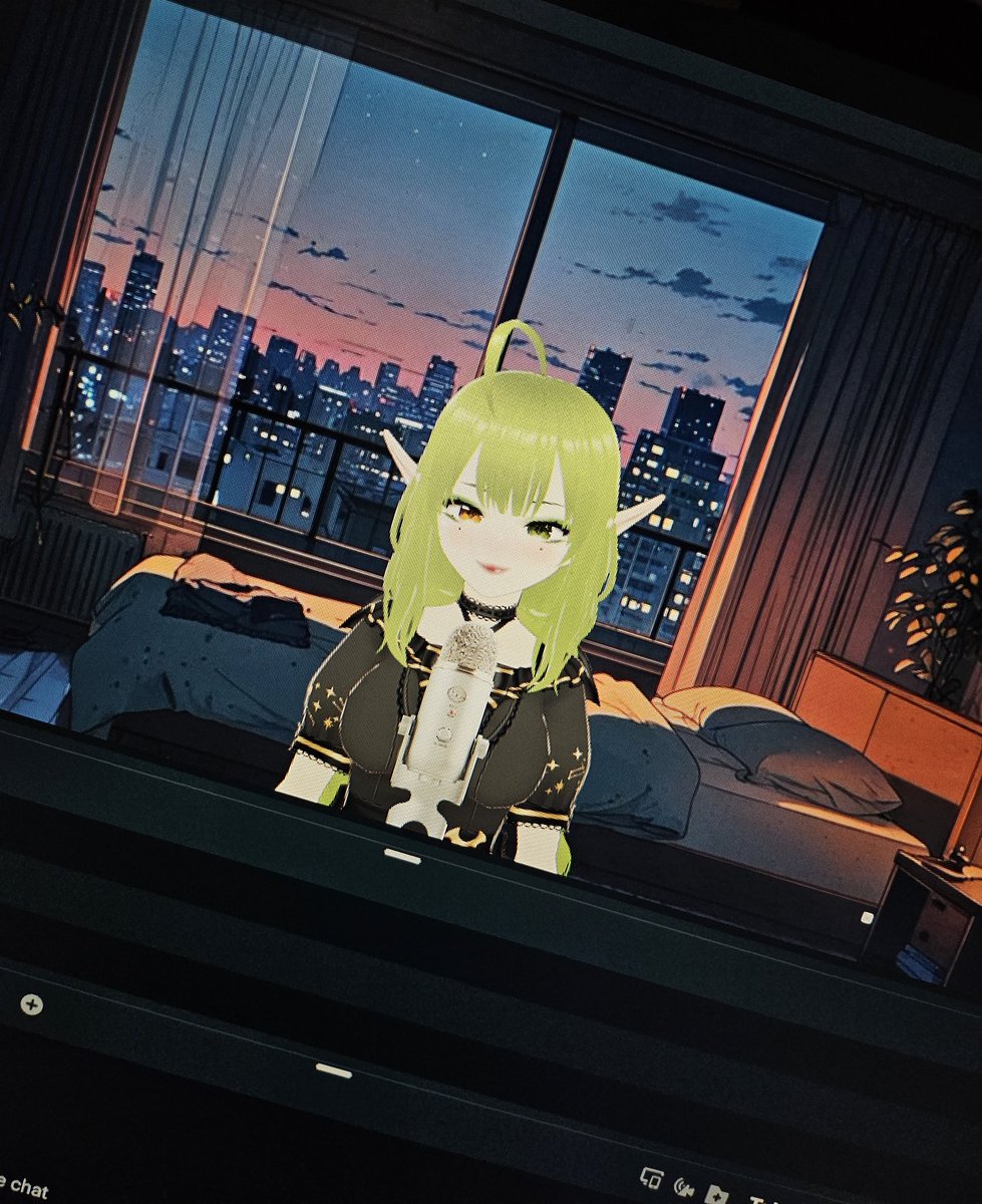 pumky_foxy's tweet photo. Ce soir petit live asmr oú on se detend ensemble apres une dure journée avec plein de nouveaux petits triggers à vous proposer! Rendez vous 20h!🦊 #Vtubers #ASMR #twitch #streamergirl #AsmrLady https://t.co/48HUlEBNlg https://t.co/gOlksR2V8b