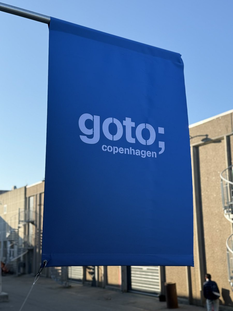 codingcrisis's tweet image. Good conference, thanks @GOTOcon