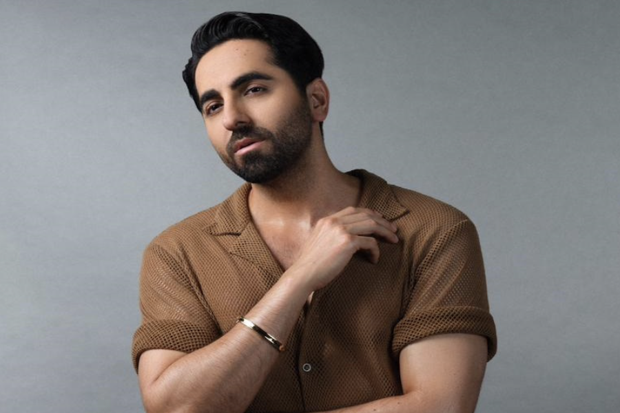 BollywoodH's tweet image. #Entertainment Must #Overpower The #Message” — #AyushmannKhurrana Gets Candid at #FICCIFrames

tinyurl.com/33t3s5ya