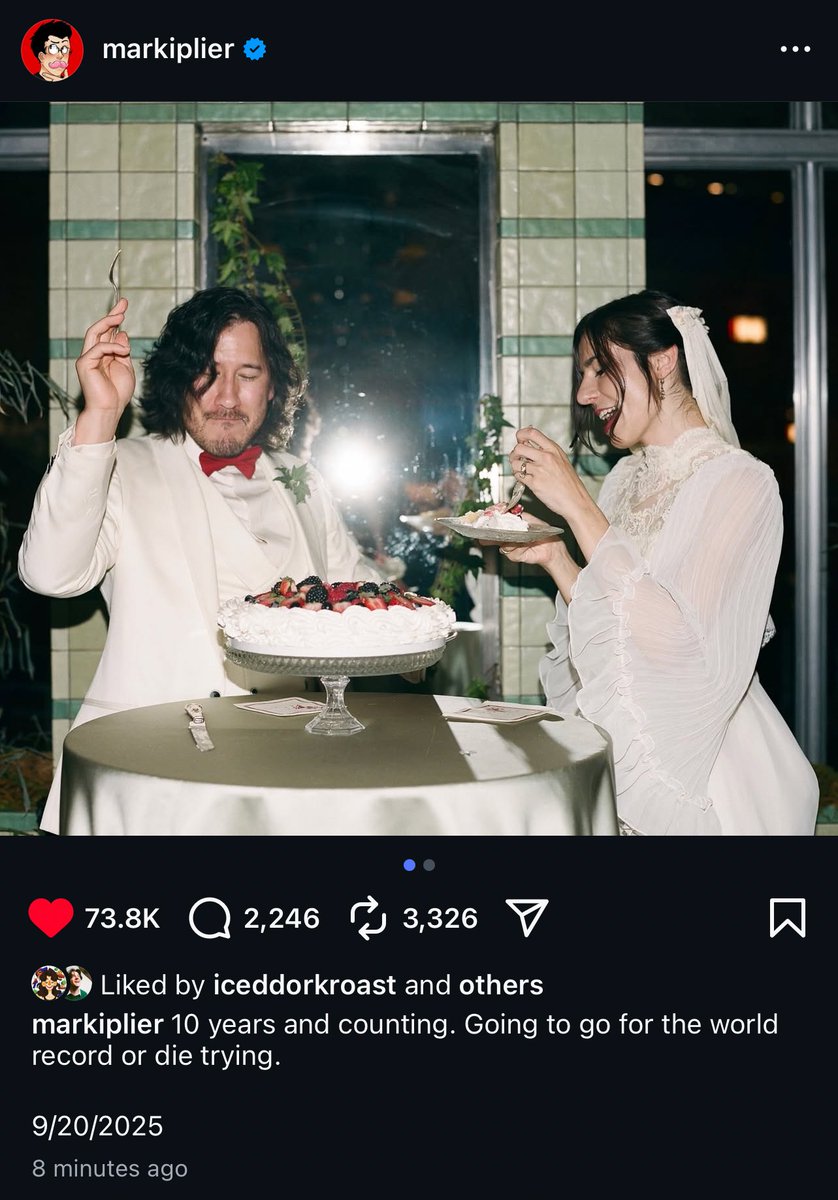 HelloPhitty's tweet image. WHO CAN I TALK TO ABOUT THIS 😭😭😭😭😭😭😭😭😭😭😭