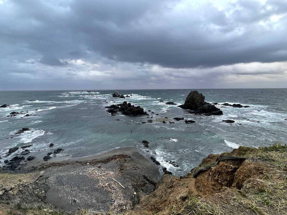 おはようございます。
風が強く時化模様🌊
#えりも岬