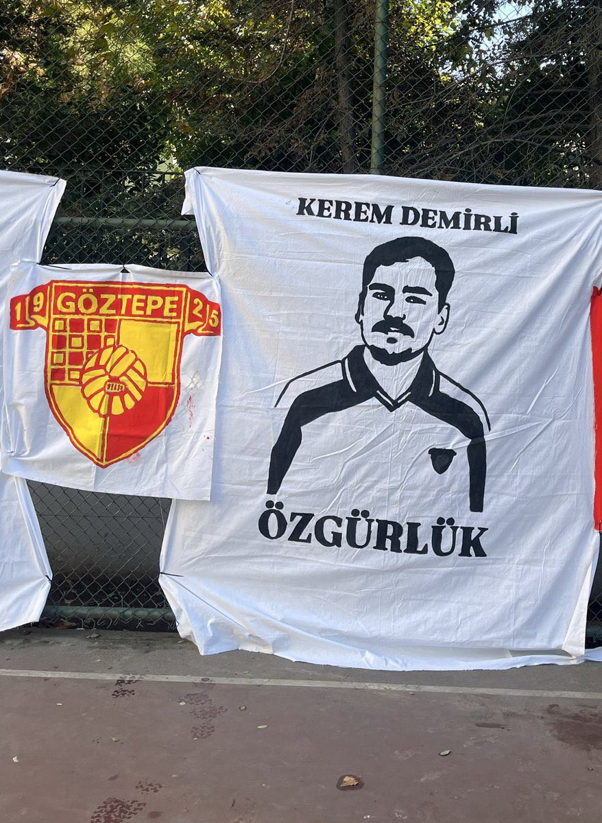 kerem demirlinin kardesleriyiz 
 #KeremDemirliÖzgürlük