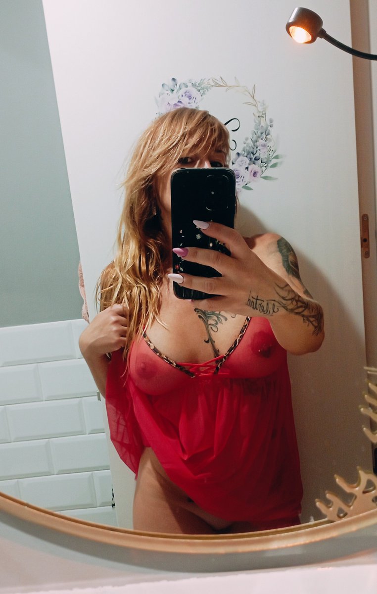 Laurasexy tweet media
