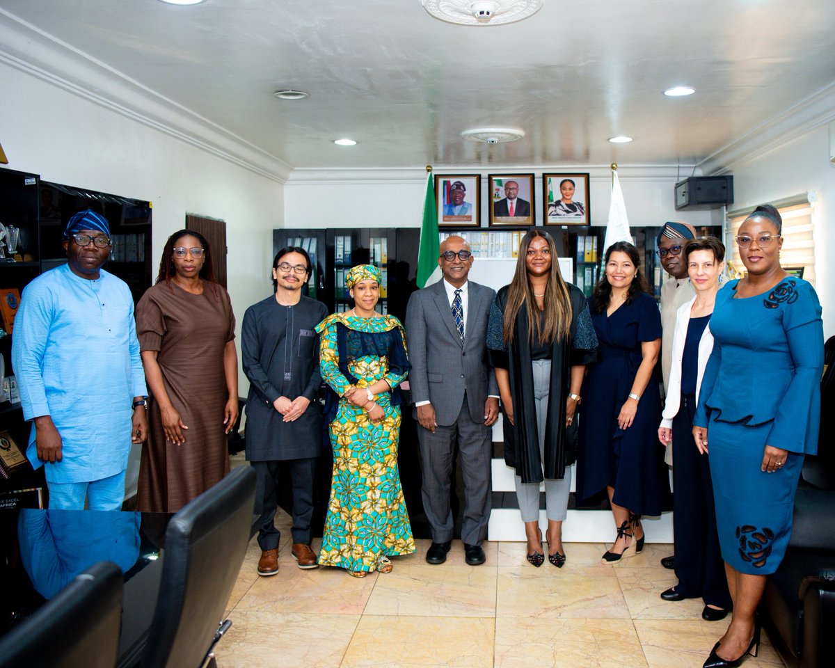 I had the pleasure of receiving the new World Bank Country Director for Nigeria, Mr. Mathew Verghis and members of his team during a courtesy visit to my office today. Our discussions focused on strengthening existing collaboration to advance Nigeria’s digital identity and