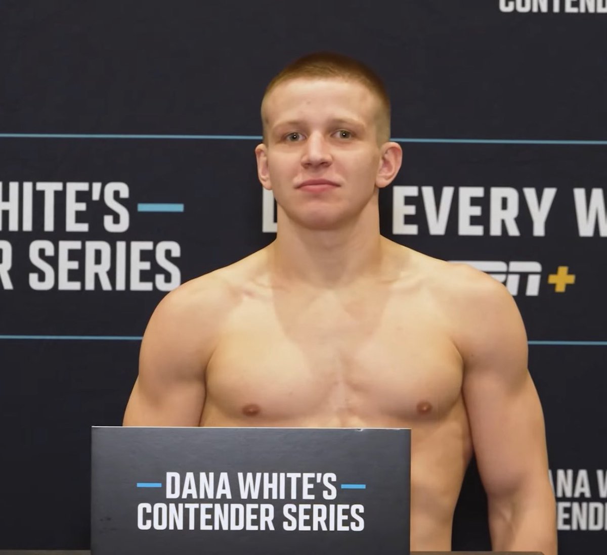 blomdogg's tweet image. Every fighter on the scale ⚖️ for #DWCSWeek9 (…🧵)
Magomed Zaynukov 🇷🇺 155.5 lbs
Lucas Caldas 🇧🇷 154.5 lbs
Adrian Luna Martinetti 🇪🇨 136 lbs
Mark Vologdin 🇷🇺 136 lbs