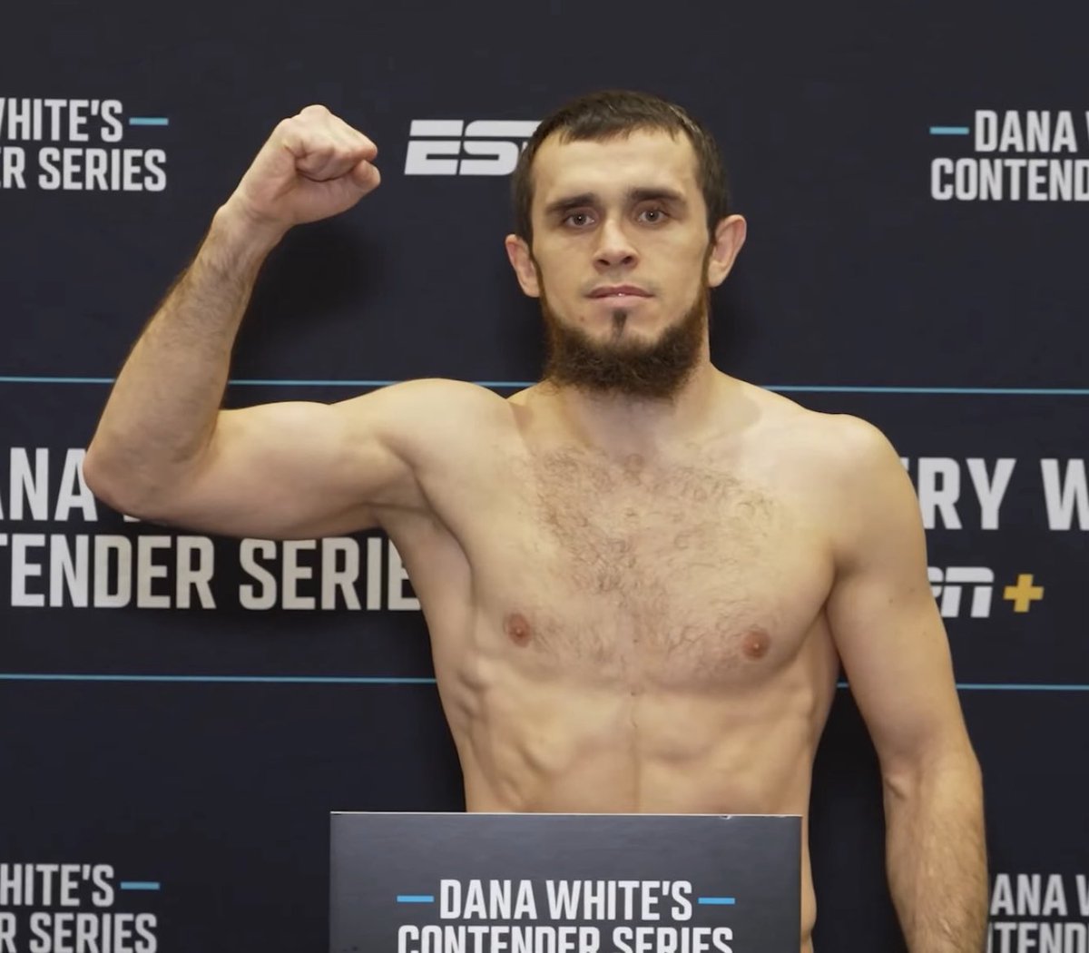 blomdogg's tweet image. Every fighter on the scale ⚖️ for #DWCSWeek9 (…🧵)
Magomed Zaynukov 🇷🇺 155.5 lbs
Lucas Caldas 🇧🇷 154.5 lbs
Adrian Luna Martinetti 🇪🇨 136 lbs
Mark Vologdin 🇷🇺 136 lbs