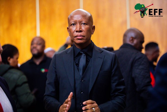 ZAR_Infomation's tweet photo. The dynamic duo leading us to the promised land 🔥🔥🔥 Unshaken, unbothered and unstoppable! 💪🙌 No media propaganda can break their focus. 👀👌
(Julius &amp; Mkwanazi) ✊ #LeadersWithVision #Unbreakable https://t.co/JCBoG0vuUC
