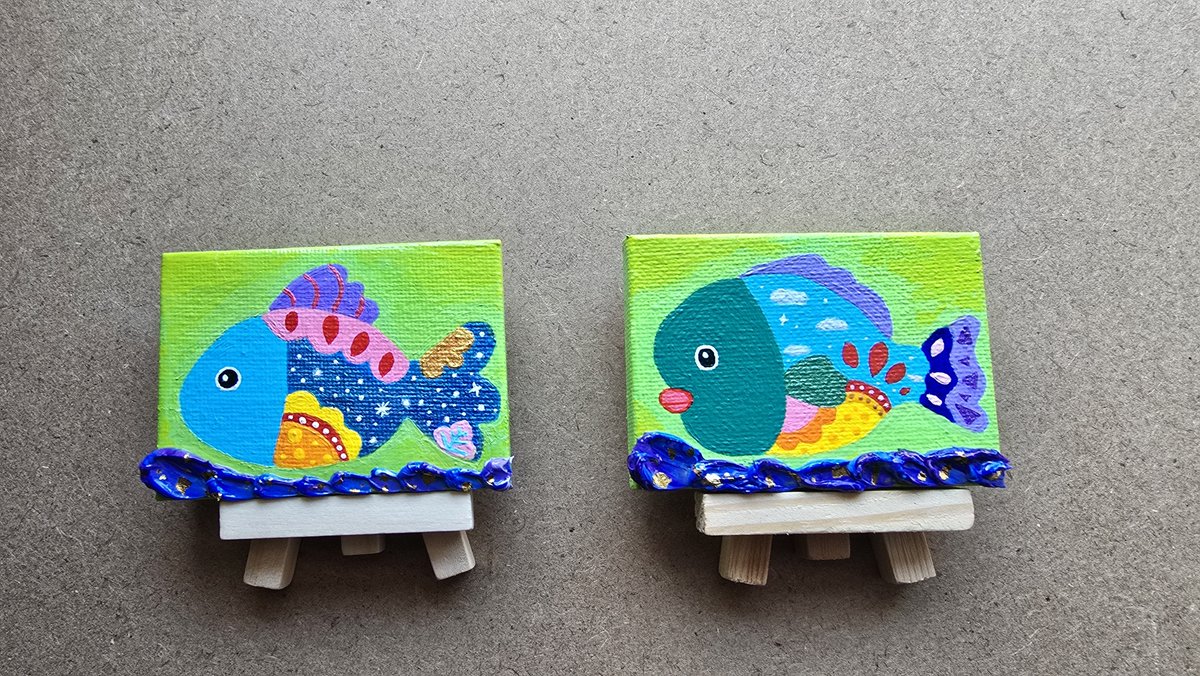 🐠ミニキャンバス画 2作品販売しました🐠
『旅する魚シリーズ』

手のひらにちょこんと乗る小さなミニキャンバス
小さな世界の小さな物語をお部屋に🖼️
少しでも日常に癒しを届けられたらいいなぁ😌🌷

素敵な出会いがありますように🌺

リンクはリプ欄へ🌊