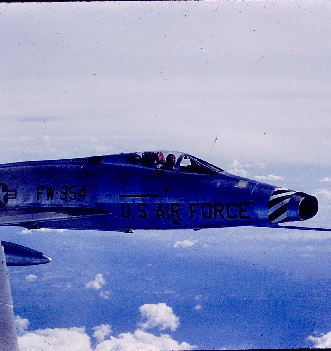 GrinnelliDesign's tweet image. User Ambo in our discord shared these images: A photo taken by my grandfather from his F-100 of another plane from the 389th Tactical Fighter Squadron around 1958. #f100d #dcsworld