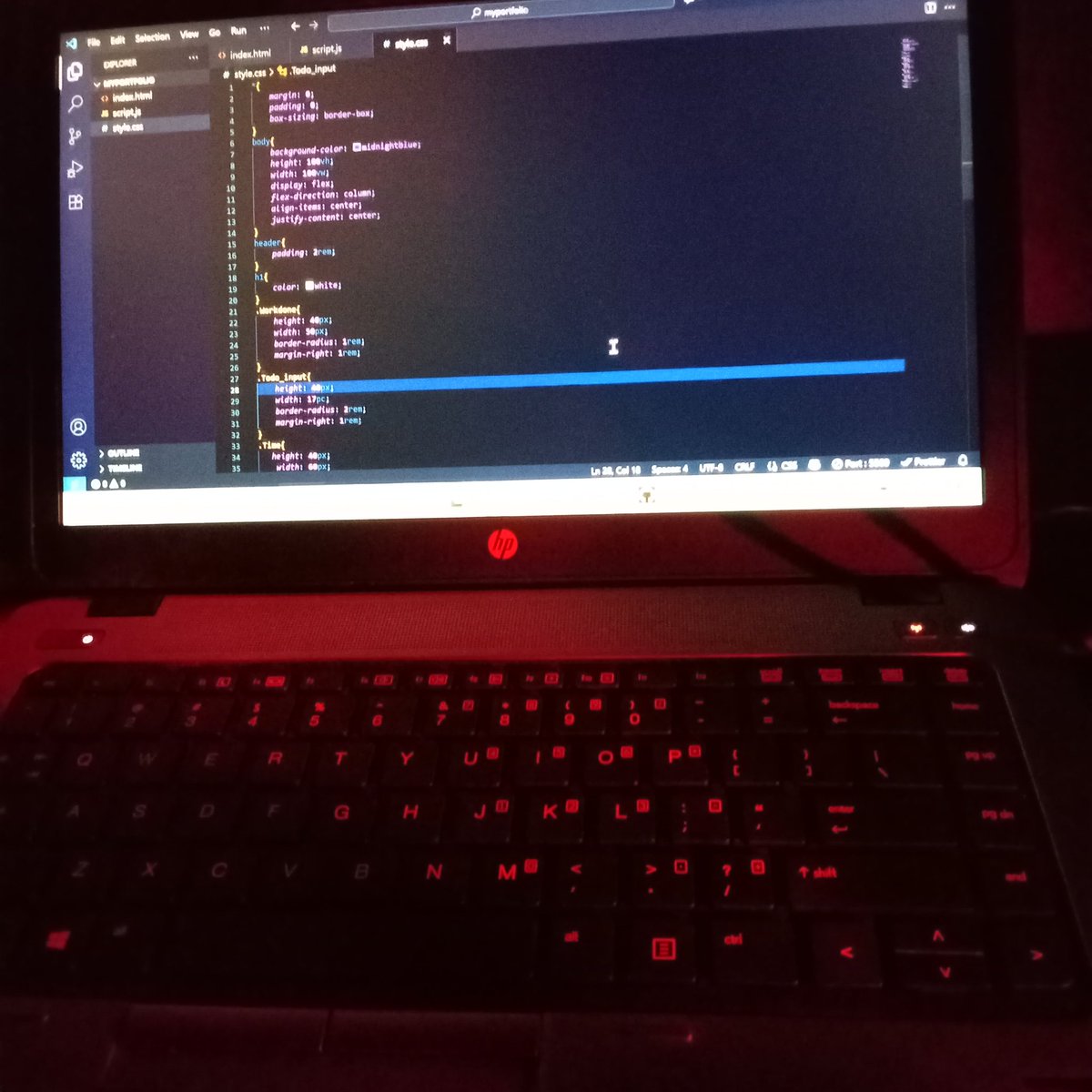 Oc_paschal_code's tweet image. Day 7 learning JavaScript
Yesterday I said I would build a To-Do App. Today I finally finished the HTML and CSS part, it was a bit challenging, but I made it happen. Tomorrow I will bring it to life (still figuring out how), but I believe I definitely will. PERSEVERANCE!! 💜