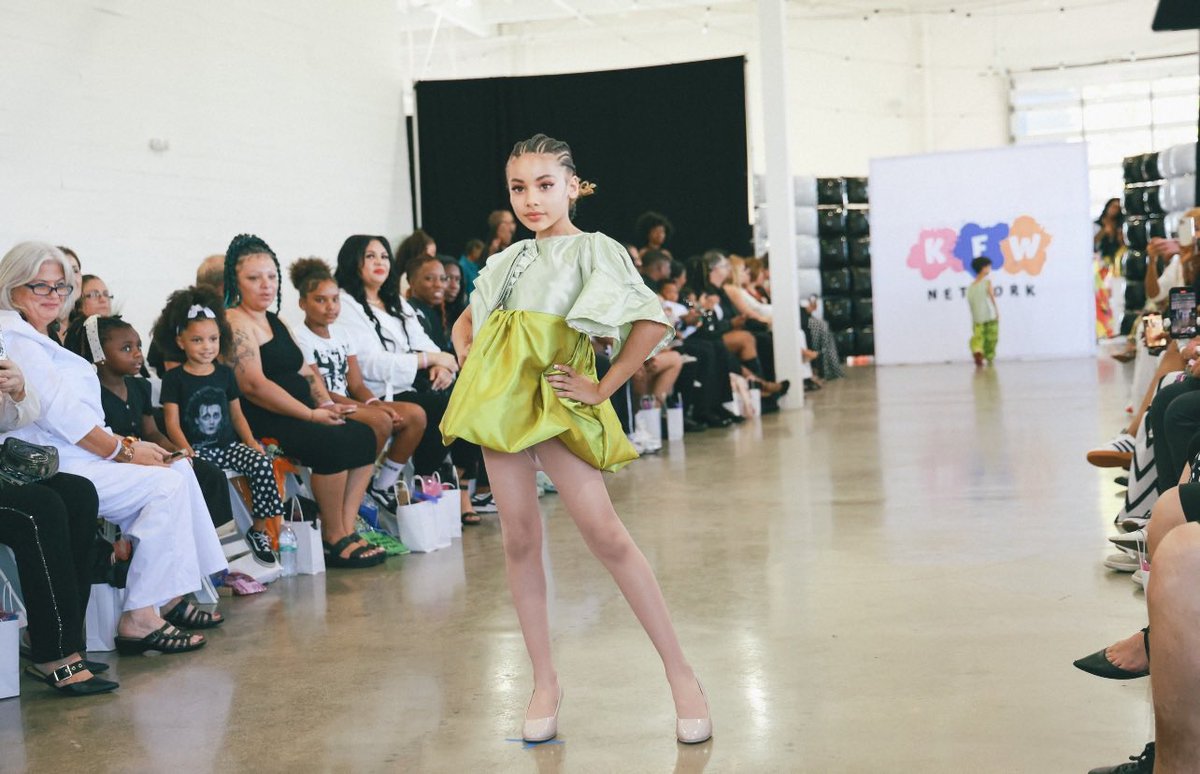 KleopatraVargas's tweet image. The World 🌎- My Runway… 
.
.

The Hues of Couture Fashion Show 

#kleopatravargas #kidmodel #model #fashionshow #designers #kids