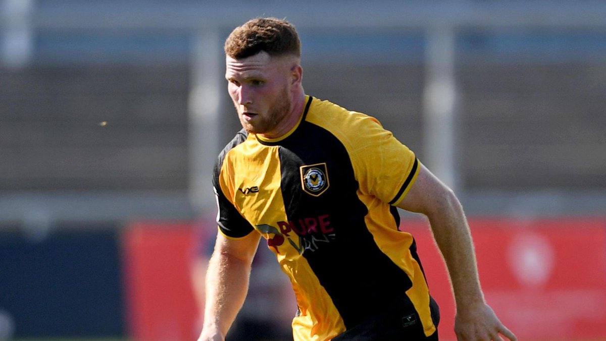 iestyndavies07's tweet image. From Cymru Premier to MOTM against Cardiff with Newport in the space of 6 months.

Lee Jenkins everyone 👏🏼