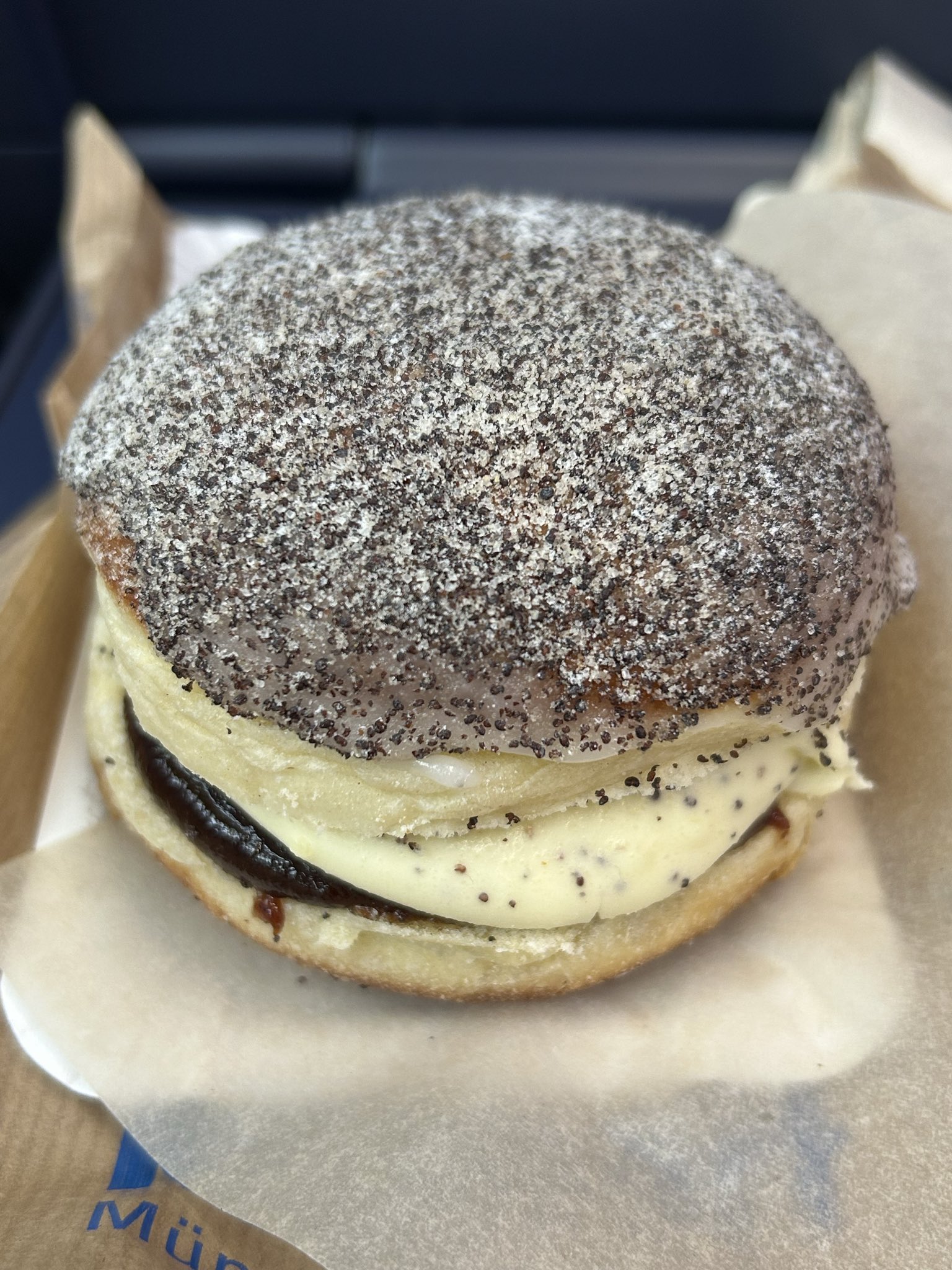 椿餅 (@CamelliaMochi) / X