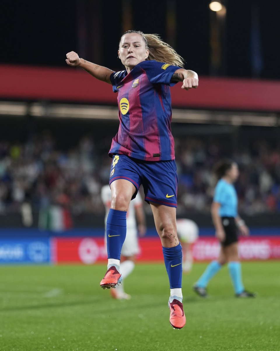 A brace for the 2024/25 top scorer 🔥

#UWCL || <a href="/FCBfemeni/">FC Barcelona Femení</a>
