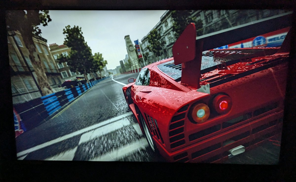 retrogaminggeek's tweet image. This is also an 18 year old game.

Criminally there is no backwards compatibility for PGR4, so this is running on original 360 hardware.

Perfection.