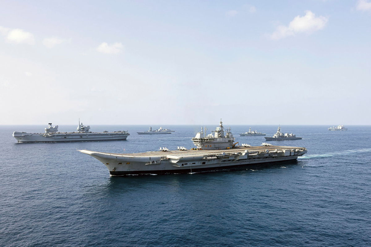 U.K., Indian Navy Carrier Strike Groups Conduct First Ever Dual Carrier Operations - USNI News news.usni.org/2025/10/07/u-k…