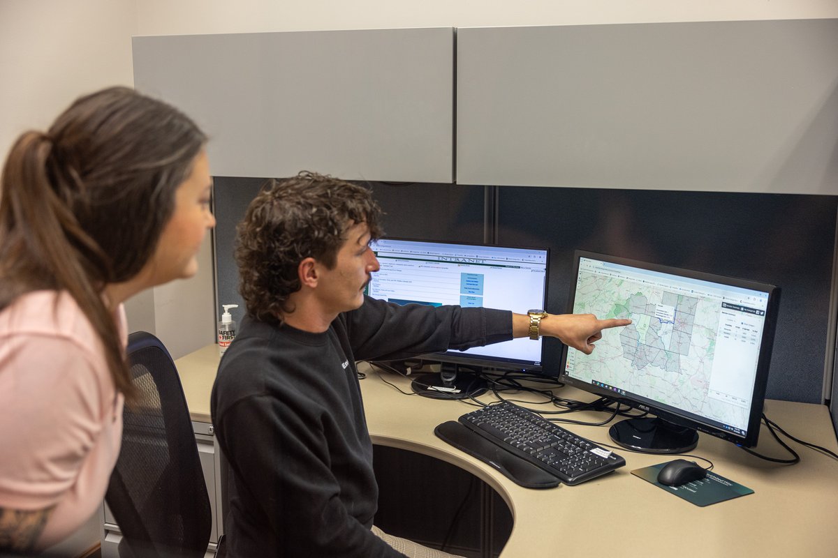 𝗧𝗵𝗲 𝗳𝗮𝗰𝗲𝘀 𝗯𝗲𝗵𝗶𝗻𝗱 𝘁𝗵𝗲 𝘃𝗼𝗶𝗰𝗲𝘀 𝘆𝗼𝘂 𝘁𝗿𝘂𝘀𝘁. 

This Customer (Member) Service Week, we celebrate our incredible Member Support team—the friendly faces behind every call. Thank you for your dedication to members! 

#TheEnergyUnitedWay #CustomerServiceWeek