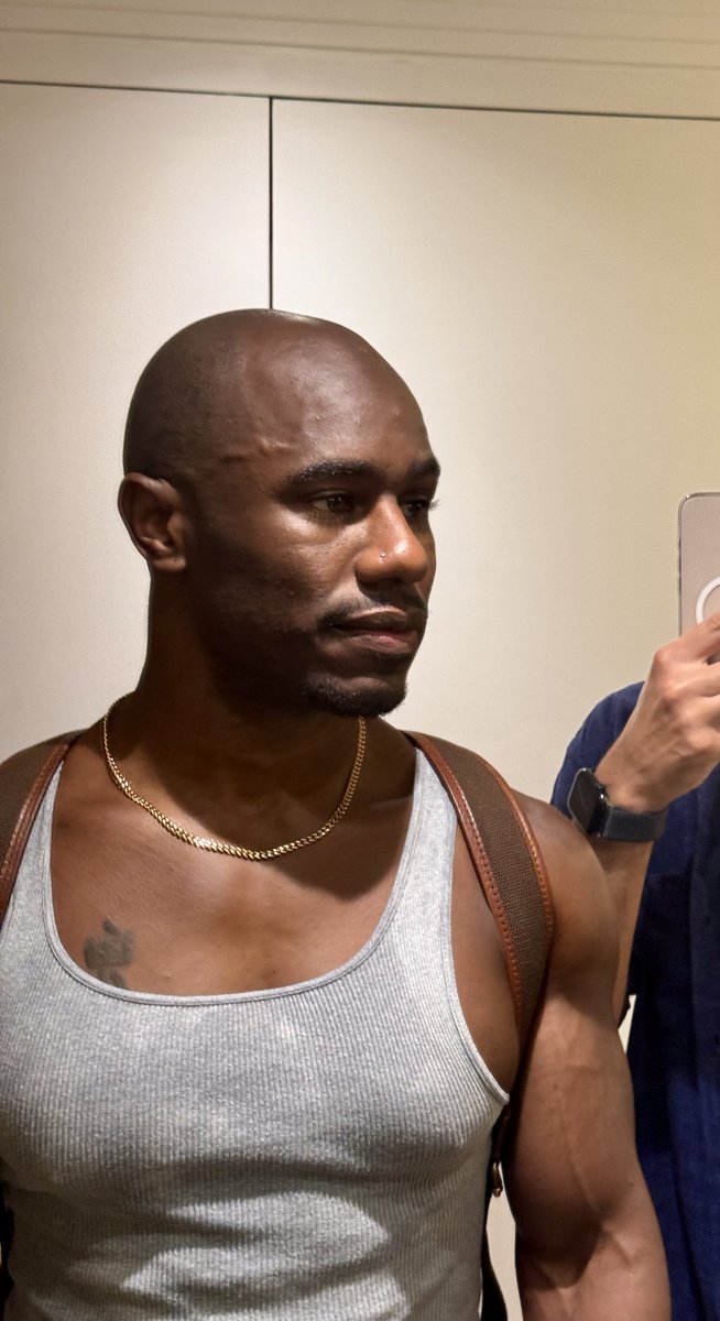 JoeBanks tweet media