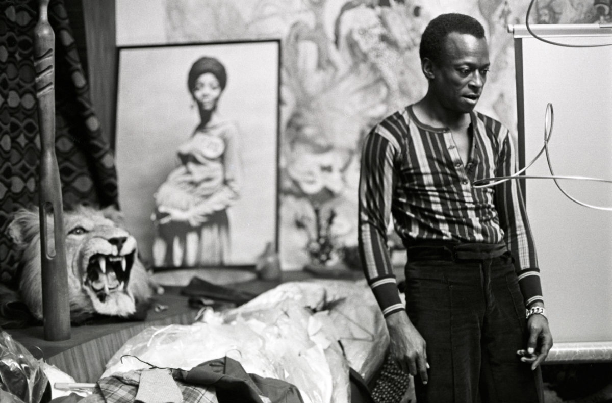 Miles Davis tweet media