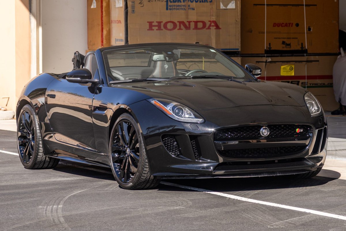 CarsBuyText's tweet image. CarsBuyText- Text Drive Sales:One-Family-Owned 2014 Jaguar F-Type V8 S Convertible: This 2014 Jaguar F-Type V8 S convertible was purchased new by the seller&apos;s mother, and it has spent most… dlvr.it/TNXXyh List Yours With Us- #Jaguar #FType #Convertible #V8S #LuxuryCars