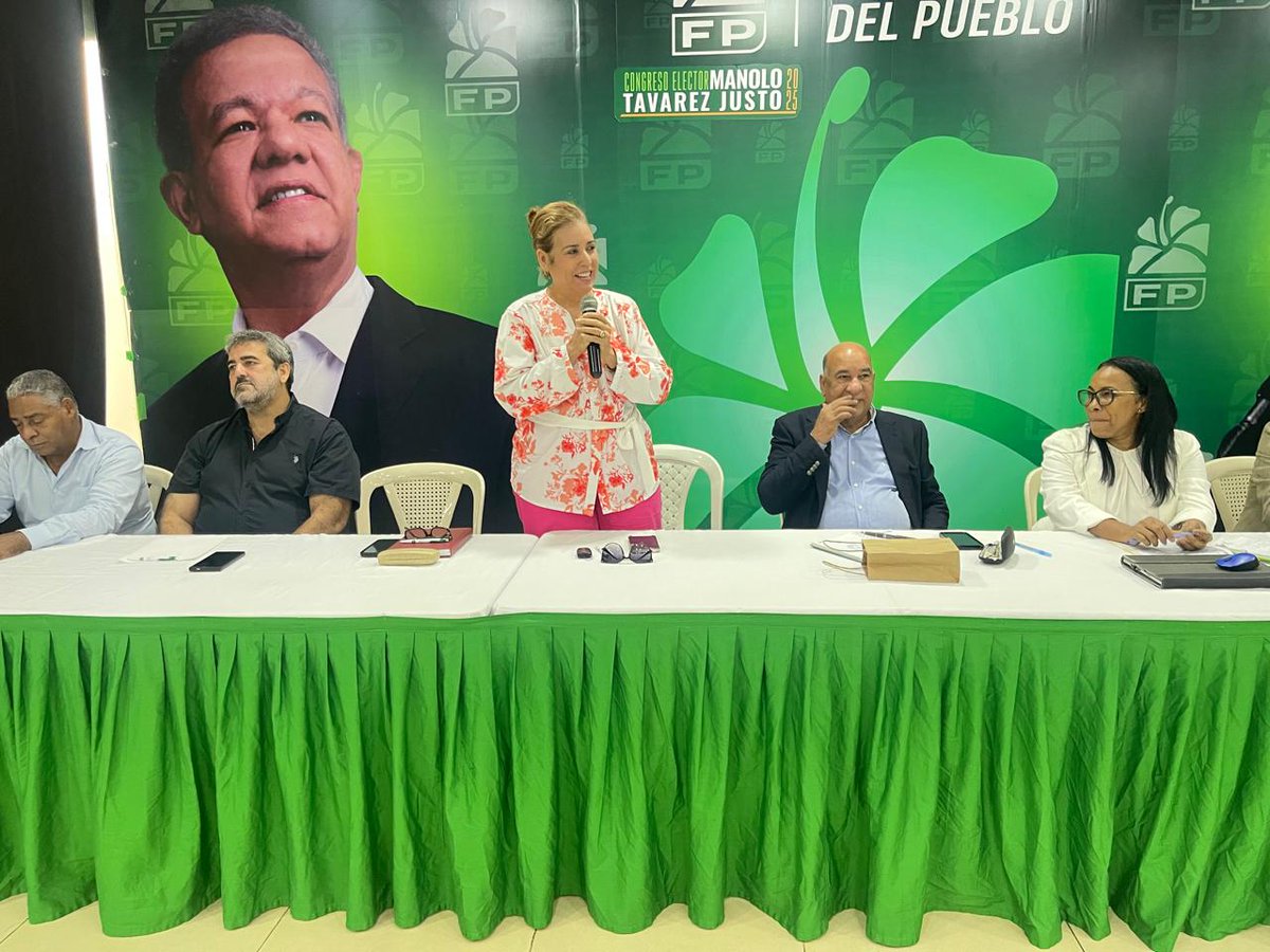 Reunión del Pleno de Organización, encabezada por el Secretario General @antoniofloriancontigo y el Titular de Organización @bautarojasfp donde se iniciaron los trabajos de Organización para esta nueva etapa del Partido post Congreso Elector. <a href="/FPcomunica/">@Fuerza del Pueblo (FP)</a> #FuerzaDelPueblo