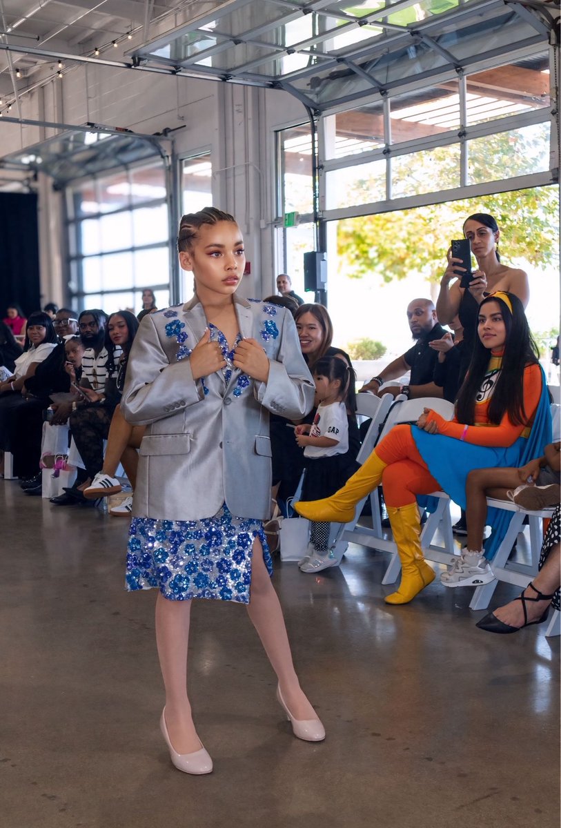 KleopatraVargas's tweet image. I’m having fun. I’m being myself. I’m doing what I love. That’s all that matters. 

The Hues of Couture Fashion Show

#kleopatravargas #kidmodel #runway #kfw #fashionshow