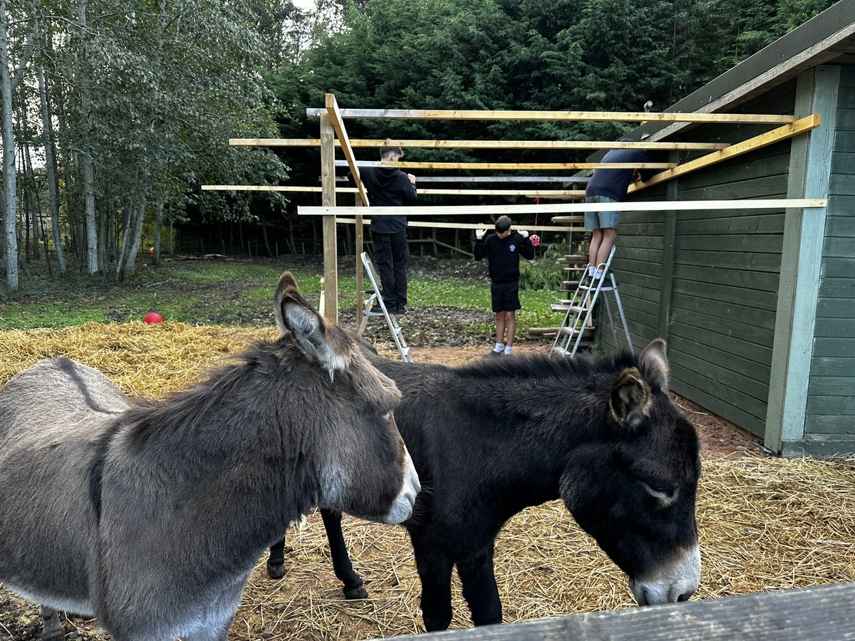 Another great day at The Field #teamalness @alnessacademy <a href="/AlnessDyw/">Alness Academy DYW</a> <a href="/AlnessArt/">Alness Academy Art Department</a> <a href="/AlnessScience/">ScienceAlness</a> <a href="/AlnessAcademy/">Alness Academy</a>PE <a href="/AlnessLanguages/">Alness Academy Languages Department</a>  <a href="/AlnessSupport/">Alness Academy student support</a> 
<a href="/MurphyGroup1951/">Murphy</a>
<a href="/hubNorthScot/">hub North Scotland</a> <a href="/kierconstruct/">Kier Construction</a> @patmunro1945 <a href="/morrisonbuilds/">Morrison Construction</a> <a href="/EcosystemsT/">Ecosystems Tech</a> <a href="/TheEDTUK/">EDT</a>
