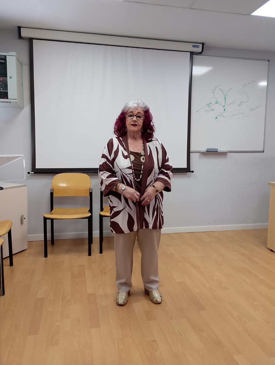 aecos_'s tweet image. Nuestra vicepresidenta primera, Feli Cerezo, ha participado hoy en la Comisión de Pacientes del Hospital de la Cruz Roja (Madrid) en representación de AECOS.

Seguimos trabajando para que la voz de los pacientes esté en el centro de la sanidad. 💙
#AECOS #Pacientes #Salud