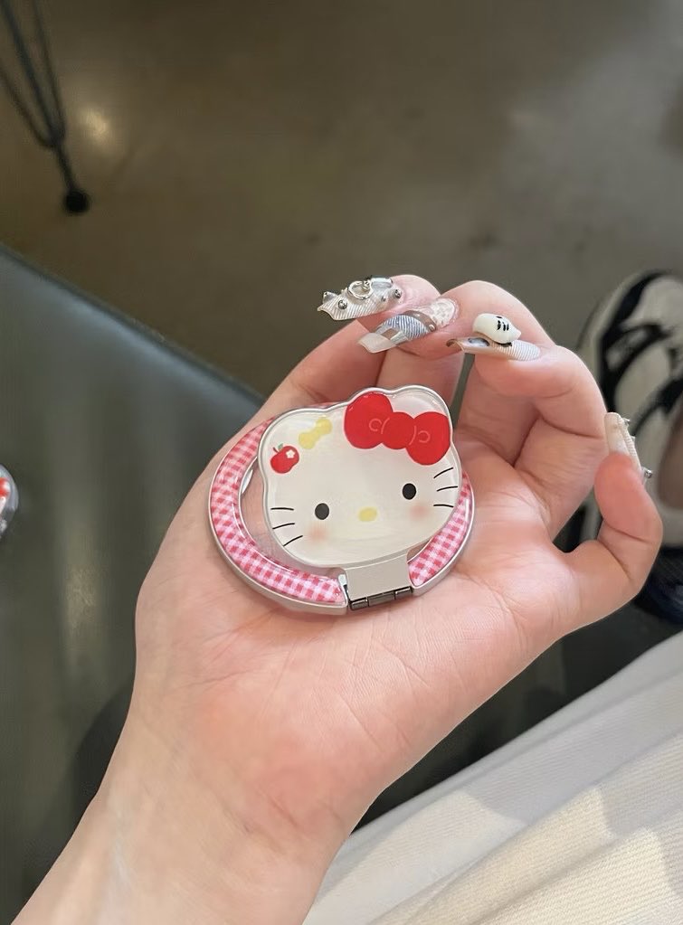 sangtaw66786805's tweet image. ยอมใจกับความน่ารักและฟังก์ชัน! ✨ 
เคส Red Apple Cat Kitty Stand คือ ตัวช่วยดูซีรีส์แบบใหม่! 💖 ขาตั้งคิตตี้ คือดีงาม ตั้งได้ทั้งแนวตั้ง/แนวนอนเลย! แถมกันกระแทกดีเยี่ยม! 

📍พิกัด : s.shopee.co.th/LeR4MtNj9

#KittyStandCase  #เคสไอโฟน #TPUCase