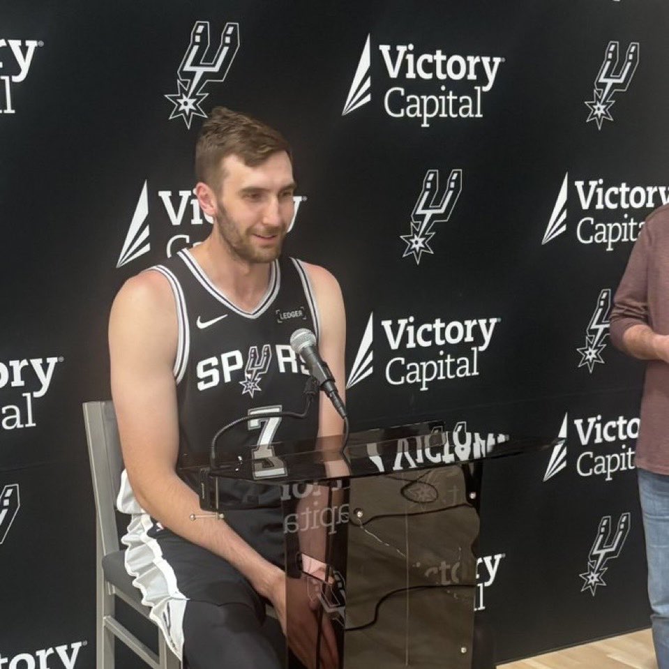 This legitimately makes me sick🤢