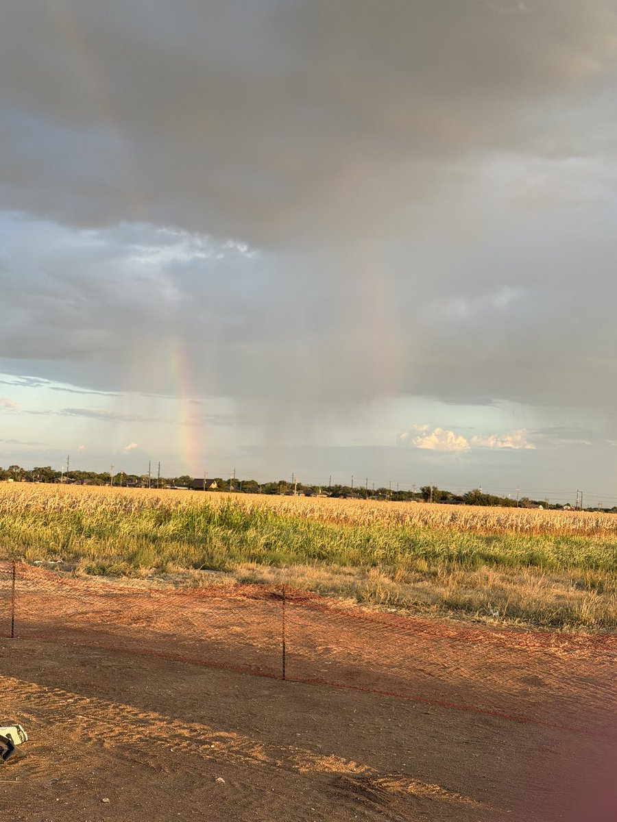 blazetke's tweet photo. @drinkgaragebeer Whoa man, it’s a double rainbow bro https://t.co/Znw41ZX3AY