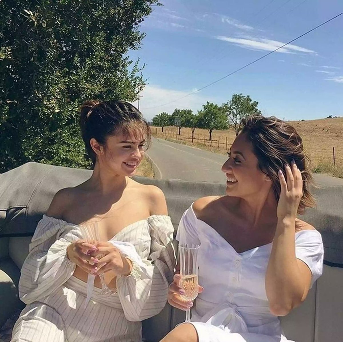 SGchartupdate's tweet image. Francia Raisa WAS invited to Selena Gomez’s wedding but couldn’t go because she had an event with Lupillo Rivera and a close friend’s gathering.