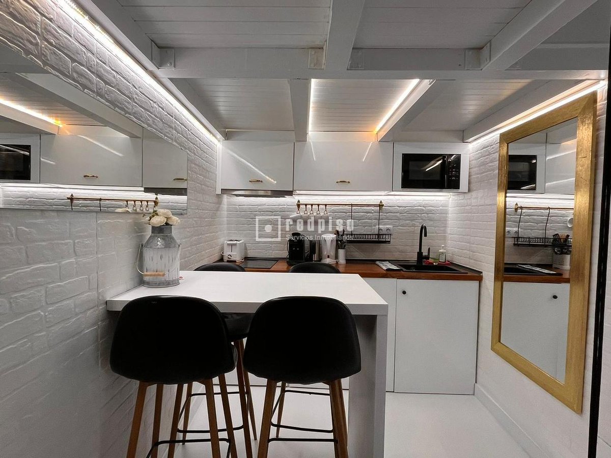 redpiso.es/inmueble/piso-… -       Piso en venta en CALLE CALATRAVA, Palacio, Centro, Madrid, Madrid