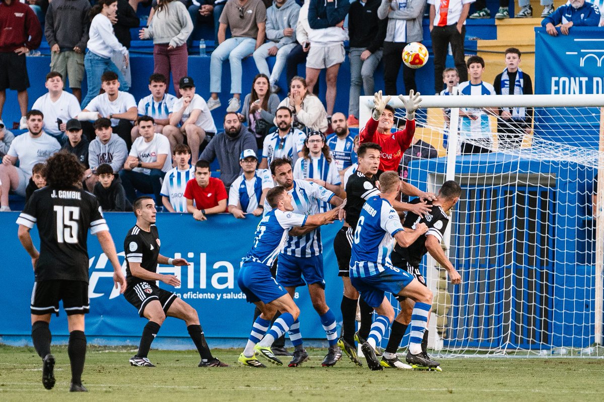 ¡Otra más en el Collao! 

Juntos 🍍

<a href="/CD_Alcoyano/">CD Alcoyano SAD</a>