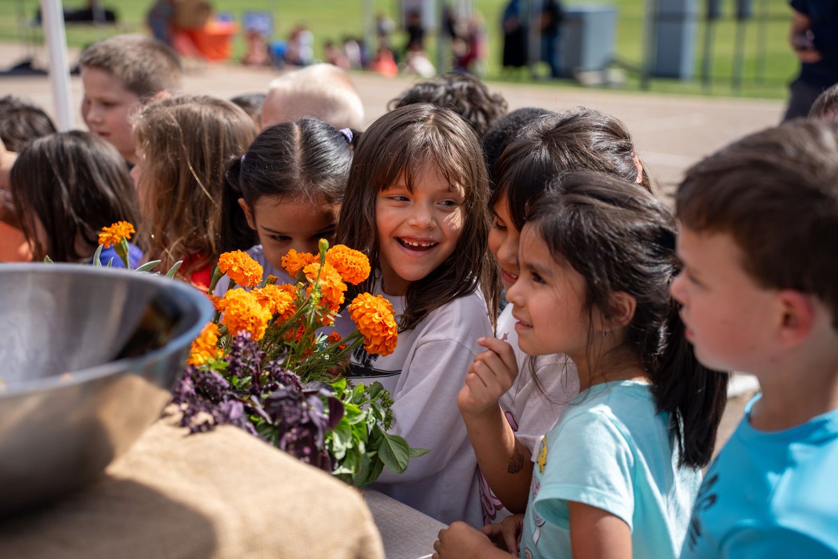 SVVSD's tweet image. Thunder Valley K-8 proudly celebrated Colorado School Meals Proud Day with a day filled with nutritious foods, live animals, and local partners. This event highlighted the essential role of school nutrition programs and the impact school meals have on students and the broader…
