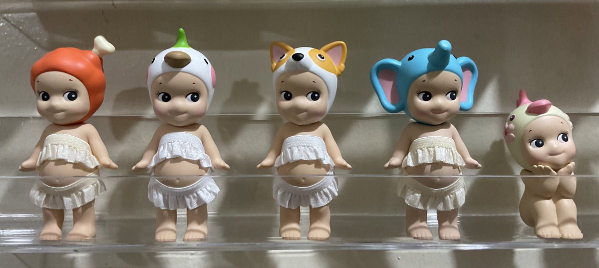 rcnj2n's tweet photo. wts / ufs / lfb❗️ 
sonny angels (fried chicken, parrot, chihuahua, elephant, cherry blossom hanami parrot)
• same day delivery, j&amp;t, meet up
• good to mint condi but x sensi, dm for more pics
• sure discount if getting 2+

📍qc (meetups within upd/knl only) https://t.co/vnEjr7rupy