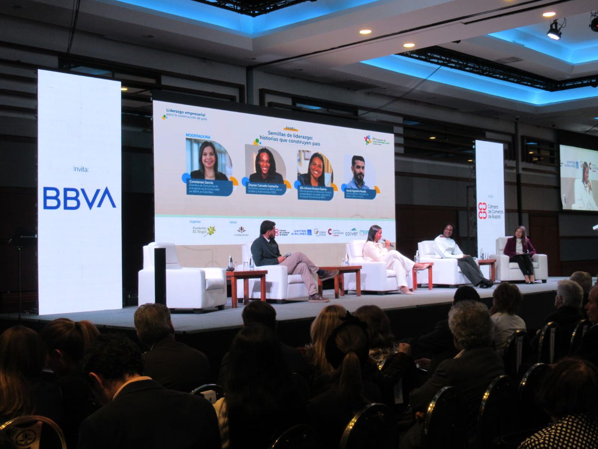A esta hora participamos en el panel "Semillas de liderazgo: historias que construyen país" en el marco del XV Congreso de Responsabilidad Social de la Fundación El Nogal.