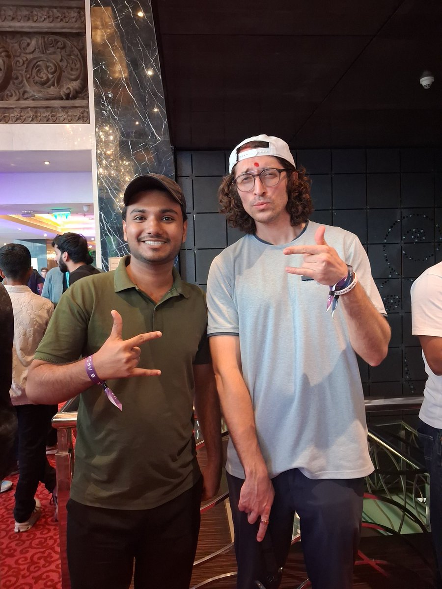 Zaidusyy's tweet photo. @TonyCatoff Bhai se bhi meetup ho gya at Onlydevs as well as at APEX Mumbai https://t.co/UFSj2S6xce