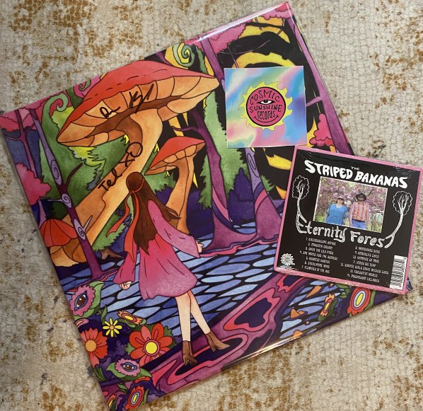 Groovy new <a href="/TheStripedBanan/">The Striped Bananas 🍌</a> #vinyl #music arrived! 😃 🍌🍌🎶
thestripedbananas.bandcamp.com/album/eternity…