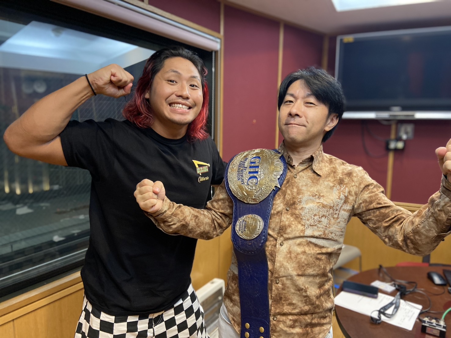 FM802 EVENING TAP on X: 