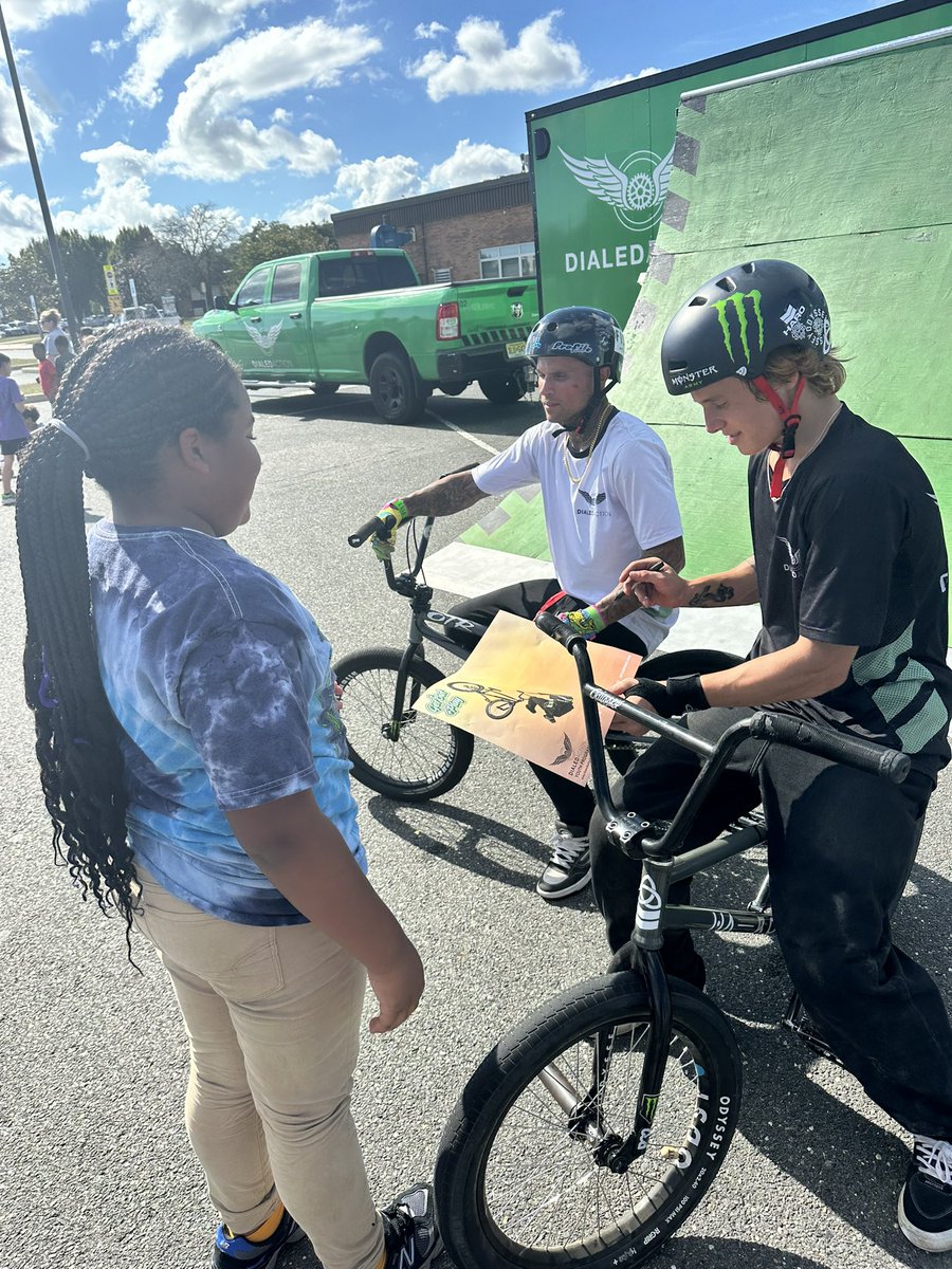 A beautiful morning watching some
awesome Bike Tricks and talking about respect! Thank you to our <a href="/VMESMustangs/">VMESMustangs</a> PTA and <a href="/dialedaction/">Dialed Action Sports</a>!